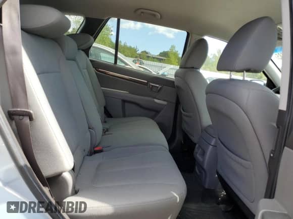 2010 Hyundai Santa Fe GLS with VIN 5NMSGDAB2AH374235, listed as a Copart auction lot 70776285 with 148,180 mi miles and Clean title. Bid and sale history available at DreamBid. Image 11.