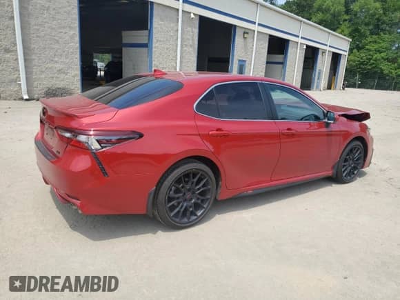 2021 Toyota Camry SE z VIN 4T1S11AK7MU450170, wystawiony jako Copart lot #60863555 z przebiegiem 17 898 mil mil oraz Szkoda całkowita • Salvage title. Historia ofert i sprzedaży dostępna na DreamBid. Obrazek 3.