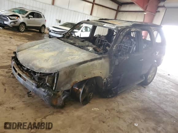 2004 Cadillac Escalade with VIN 1GYEK63N34R153140, listed as a Copart auction lot 62280405 with Not provided miles and Non repairable. Bid and sale history available at DreamBid. Image 1.