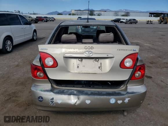 2005 Toyota Corolla CE z VIN 1NXBR32E95Z347900, wystawiony jako Copart lot #87279575 z przebiegiem 221 536 mil mil oraz Szkoda całkowita • Salvage title. Historia ofert i sprzedaży dostępna na DreamBid. Obrazek 6.