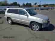 2004 Toyota Highlander с VIN JTEEP21A740022597, выставлен на аукционе Copart как лот 84035445 с пробегом 304 301 миль миль и Списание • Salvage title. История ставок и продаж доступна на DreamBid. Изображение 4.