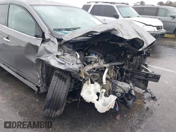 2017 Nissan Sentra SR z VIN 3N1AB7AP2HY240688, wystawiony jako IAAI lot #41573565 z przebiegiem 114 681 mil mil oraz . Historia ofert i sprzedaży dostępna na DreamBid. Obrazek 12.