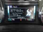 2019 Chevrolet Suburban LT z VIN 1GNSCHKC6KR364869, wystawiony jako IAAI lot #43414630 z przebiegiem 224 035 mil mil oraz . Historia ofert i sprzedaży dostępna na DreamBid. Obrazek 15.