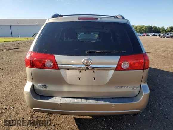 2010 Toyota Sienna XLE с VIN 5TDDK4CC0AS032776, выставлен на аукционе Copart как лот 70566325 с пробегом 174 831 миль миль и Чистый • Clean title. История ставок и продаж доступна на DreamBid. Изображение 6.