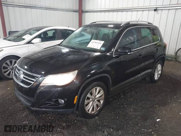 2009 Volkswagen Tiguan S с VIN WVGAV75N39W500663, выставлен на аукционе IAAI как лот 42705534 с пробегом 165 522 миль миль и . История ставок и продаж доступна на DreamBid. Изображение 2.