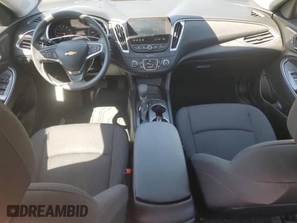 2025 Chevrolet Malibu LS с VIN 1G1ZB5ST0SF102011, выставлен на аукционе Copart как лот 63528735 с пробегом 7 793 миль миль и Чистый • Clean title. История ставок и продаж доступна на DreamBid. Изображение 8.