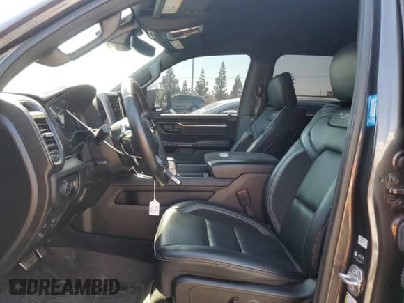 2023 Ram 1500 TRX z VIN 1C6SRFU90PN558994, wystawiony jako Copart lot #55171725 z przebiegiem 17 350 mil mil oraz Szkoda całkowita • Salvage title. Historia ofert i sprzedaży dostępna na DreamBid. Obrazek 7.