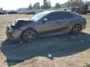 2019 Toyota Camry LE с VIN 4T1B11HK6KU735056, выставлен на аукционе Copart как лот 82243775 с пробегом 111 013 миль миль и Списание • Salvage title. История ставок и продаж доступна на DreamBid. Изображение 1.