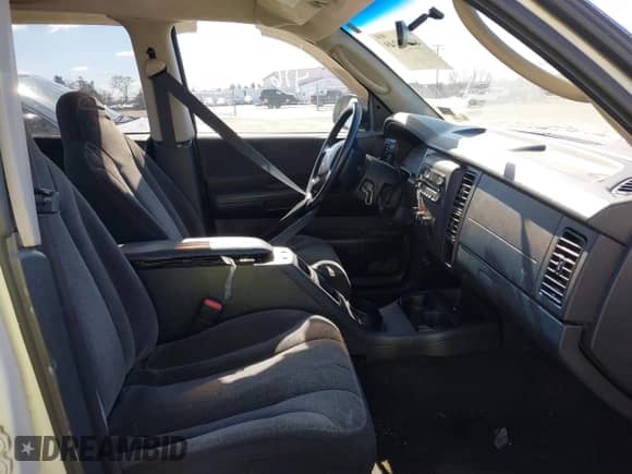2004 Dodge Dakota Sport с VIN 1D7HG38N64S770557, выставлен на аукционе IAAI как лот 41694249 с пробегом 153 656 миль миль и . История ставок и продаж доступна на DreamBid. Изображение 5.