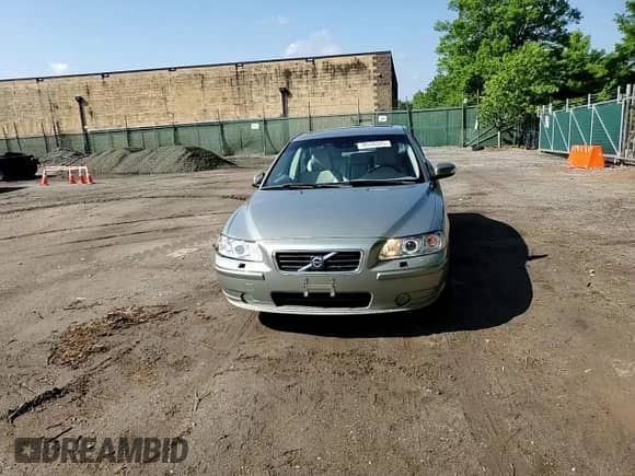 2008 Volvo S60 2.5T с VIN YV1RH592382689429, выставлен на аукционе Copart как лот 58556345 с пробегом 122 357 миль миль и Списание • Salvage title. История ставок и продаж доступна на DreamBid. Изображение 13.