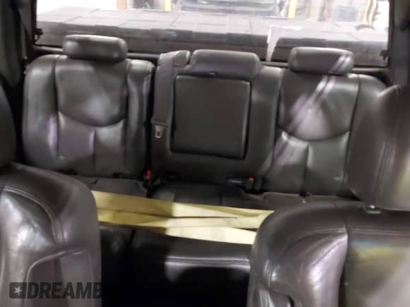 2005 Chevrolet Silverado 1500 LT with VIN 2GCEK13T951132388, listed as a IAAI auction lot 42069557 with 266,284 mi miles and . Bid and sale history available at DreamBid. Image 8.