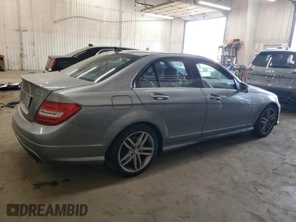 2014 Mercedes-Benz C 300 Sport with VIN WDDGF8AB2EG179674, listed as a Copart auction lot 82060935 with 215,952 mi miles and Salvage title. Bid and sale history available at DreamBid. Image 3.