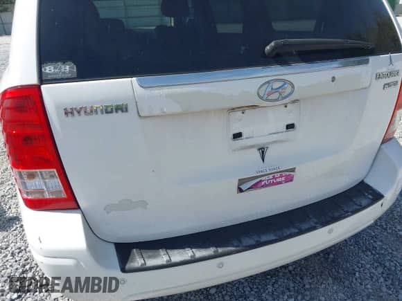 2008 Hyundai Entourage GLS с VIN KNDMC233986044923, выставлен на аукционе IAAI как лот 43522930 с пробегом 197 979 миль миль и . История ставок и продаж доступна на DreamBid. Изображение 14.