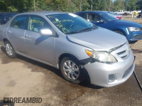 2011 Toyota Corolla S z VIN 2T1BU4EE9BC572931, wystawiony jako IAAI lot #43354993 z przebiegiem 160 935 mil mil oraz . Historia ofert i sprzedaży dostępna na DreamBid. Obrazek 1.