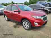 2020 Chevrolet Equinox LT z VIN 3GNAXVEX8LS552675, wystawiony jako Copart lot #67791655 z przebiegiem 69 622 mil mil oraz Szkoda całkowita • Salvage title. Historia ofert i sprzedaży dostępna na DreamBid. Obrazek 4.