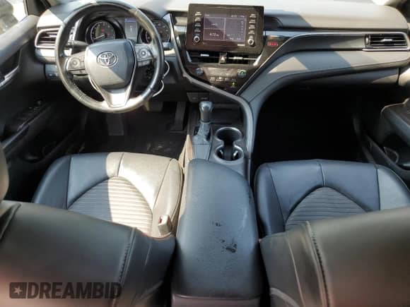 2021 Toyota Camry SE Nightshade z VIN 4T1G11AK0MU442479, wystawiony jako Copart lot #68267295 z przebiegiem 140 960 mil mil oraz Szkoda całkowita • Salvage title. Historia ofert i sprzedaży dostępna na DreamBid. Obrazek 8.