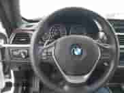 2016 BMW 4 Series 428i z VIN WBA3V7C55G5A24810, wystawiony jako IAAI lot #42357056 z przebiegiem 60 594 mil mil oraz . Historia ofert i sprzedaży dostępna na DreamBid. Obrazek 19.