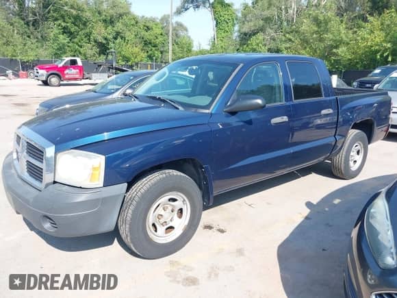 2006 Dodge Dakota ST с VIN 1D7HE28K86S692484, выставлен на аукционе IAAI как лот 42968796 с пробегом 122 542 миль миль и . История ставок и продаж доступна на DreamBid. Изображение 2.