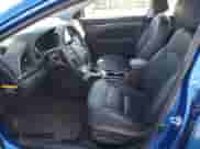 2017 Hyundai Elantra SE z VIN 5NPD84LF8HH055988, wystawiony jako Copart lot #81299315 z przebiegiem 29 448 mil mil oraz Szkoda całkowita • Salvage title. Historia ofert i sprzedaży dostępna na DreamBid. Obrazek 7.