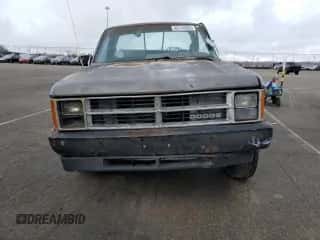 1989 Dodge Dakota S z VIN 1B7GL26X9KS129335, wystawiony jako Copart lot #82744003 z przebiegiem 174 152 mil mil oraz Szkoda całkowita • Salvage title. Historia ofert i sprzedaży dostępna na DreamBid. Obrazek 5.