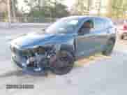2022 Mazda CX-5 S Carbon Edition z VIN JM3KFBCM3N0537011, wystawiony jako IAAI lot #41472429 z przebiegiem 31 498 mil mil oraz . Historia ofert i sprzedaży dostępna na DreamBid. Obrazek 17.