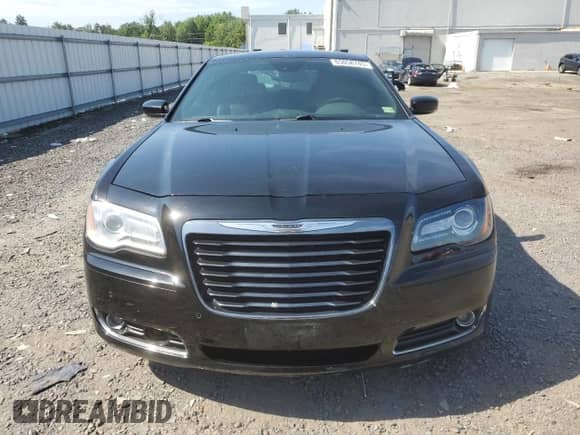 2014 Chrysler 300 S with VIN 2C3CCABG1EH376251, listed as a Copart auction lot 65058745 with 79,723 mi miles and Salvage title. Bid and sale history available at DreamBid. Image 5.