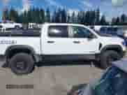 2025 Ram 1500 RHO с VIN 1C6SRFUP4SN621540, выставлен на аукционе IAAI как лот 43355998 с пробегом 20 436 миль миль и . История ставок и продаж доступна на DreamBid. Изображение 14.