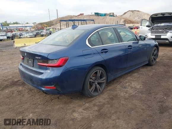 2022 BMW 3 Series 330i with VIN 3MW5R1J02N8C29404, listed as a IAAI auction lot 43203814 with 39,029 mi miles and . Bid and sale history available at DreamBid. Image 4.