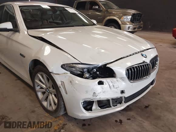 2014 BMW 5 Series 535i xDrive с VIN WBA5B3C59ED292432, выставлен на аукционе IAAI как лот 42570507 с пробегом 133 686 миль миль и . История ставок и продаж доступна на DreamBid. Изображение 6.