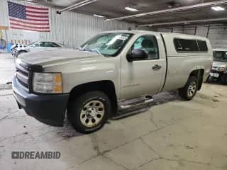 2009 Chevrolet Silverado 1500 Work Truck z VIN 1GCEC14C89Z202195, wystawiony jako Copart lot #87486845 z przebiegiem 93 421 mil mil oraz Czysty tytuł • Clean title. Historia ofert i sprzedaży dostępna na DreamBid. Obrazek 1.