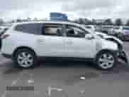 2017 Chevrolet Traverse LT z VIN 1GNKRGKD2HJ187505, wystawiony jako IAAI lot #43299284 z przebiegiem 80 256 mil mil oraz . Historia ofert i sprzedaży dostępna na DreamBid. Obrazek 14.