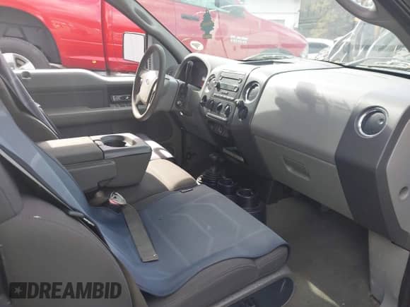 2005 Ford F-150 STX with VIN 1FTRX14W35FB22167, listed as a IAAI auction lot 43378902 with 131,228 mi miles and . Bid and sale history available at DreamBid. Image 5.