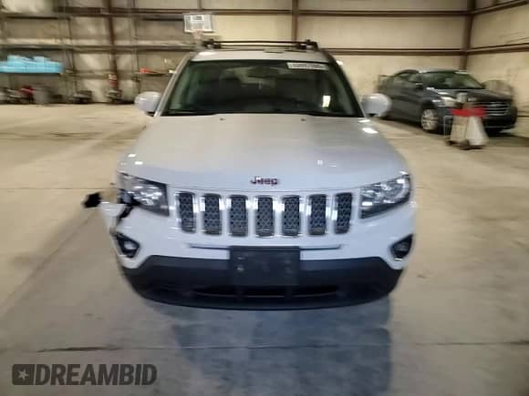 2015 Jeep Compass High Altitude с VIN 1C4NJDEB7FD245402, выставлен на аукционе Copart как лот 63697055 с пробегом 136 594 миль миль и Списание • Salvage title. История ставок и продаж доступна на DreamBid. Изображение 14.