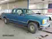 1997 GMC Sierra 1500 с VIN 2GTEK19R1V1555882, выставлен на аукционе Copart как лот 80388325 с пробегом 140 233 миль миль и Списание • Salvage title. История ставок и продаж доступна на DreamBid. Изображение 4.