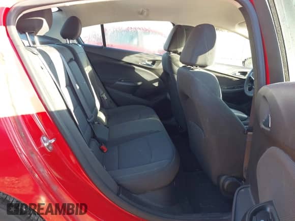 2017 Chevrolet Cruze LT с VIN 1G1BE5SM8H7239072, выставлен на аукционе IAAI как лот 43347454 с пробегом 154 708 миль миль и . История ставок и продаж доступна на DreamBid. Изображение 8.