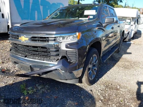 2023 Chevrolet Silverado 1500 LT z VIN 1GCPDDEK9PZ238990, wystawiony jako IAAI lot #43445604 z przebiegiem 44 284 mil mil oraz . Historia ofert i sprzedaży dostępna na DreamBid. Obrazek 17.