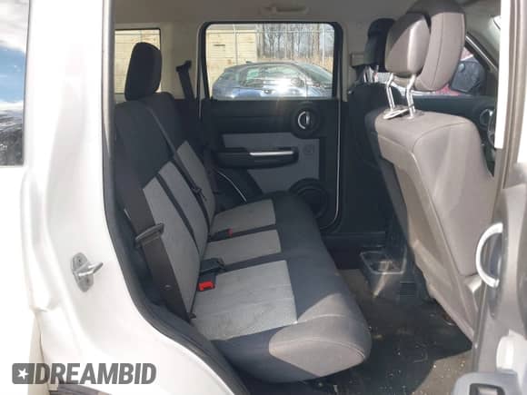 2010 Dodge Nitro with VIN 1D4PU6GX6AW158739, listed as a IAAI auction lot 41301193 with Not provided miles and . Bid and sale history available at DreamBid. Image 8.