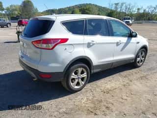 2014 Ford Escape SE с VIN 1FMCU0GX9EUE19514, выставлен на аукционе IAAI как лот 43408057 с пробегом 133 167 миль миль и . История ставок и продаж доступна на DreamBid. Изображение 4.