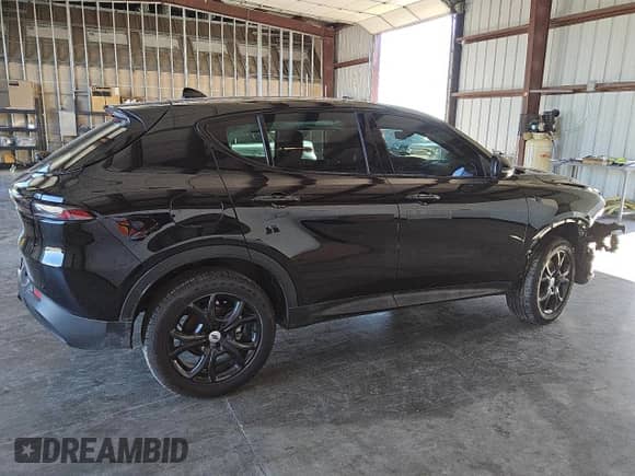 2024 Dodge Hornet GT with VIN ZACNDFAN1R3A39993, listed as a Copart auction lot 80899154 with 16,456 mi miles and Clean title. Bid and sale history available at DreamBid. Image 3.