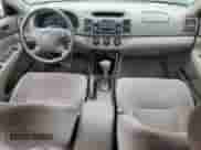 2004 Toyota Camry LE с VIN JTDBE32K540245988, выставлен на аукционе Copart как лот 85377585 с пробегом 137 147 миль миль и Списание • Salvage title. История ставок и продаж доступна на DreamBid. Изображение 8.