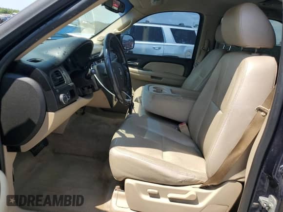 2007 Chevrolet Tahoe LS with VIN 1GNFC13C67R259408, listed as a Copart auction lot 70327835 with 293,646 mi miles and Salvage title. Bid and sale history available at DreamBid. Image 7.