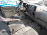 2013 Chevrolet Silverado 1500 Work Truck z VIN 1GCNCPEX3DZ394414, wystawiony jako IAAI lot #43277557 z przebiegiem 155 084 mil mil oraz . Historia ofert i sprzedaży dostępna na DreamBid. Obrazek 5.