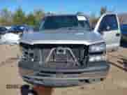 2005 Chevrolet Silverado 1500 LS z VIN 2GCEC13T651224619, wystawiony jako IAAI lot #41663773 z przebiegiem 190 453 mil mil oraz . Historia ofert i sprzedaży dostępna na DreamBid. Obrazek 6.