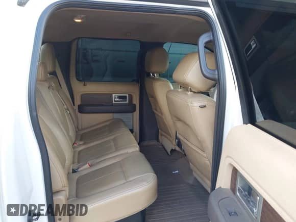 2013 Ford F-150 XL z VIN 1FTFW1CF1DFC39316, wystawiony jako IAAI lot #43378894 z przebiegiem 326 809 mil mil oraz . Historia ofert i sprzedaży dostępna na DreamBid. Obrazek 8.