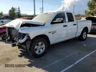 2023 Ram 1500 Tradesman z VIN 1C6RR7FTXPS588759, wystawiony jako Copart lot #71082284 z przebiegiem 31 945 mil mil oraz Szkoda całkowita • Salvage title. Historia ofert i sprzedaży dostępna na DreamBid. Obrazek 1.