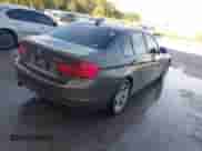 2014 BMW 3 Series 320i с VIN WBA3B1C53EK132425, выставлен на аукционе IAAI как лот 43211383 с пробегом 137 663 миль миль и . История ставок и продаж доступна на DreamBid. Изображение 4.