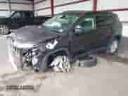 2019 Jeep Compass Latitude с VIN 3C4NJDBB2KT792361, выставлен на аукционе IAAI как лот 42898036 с пробегом Не указан миль и . История ставок и продаж доступна на DreamBid. Изображение 2.