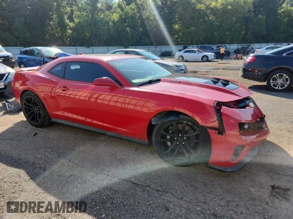2012 Chevrolet Camaro z VIN 2G1FJ1EP0C9800304, wystawiony jako Copart lot #70168285 z przebiegiem Nie podano mil oraz Szkoda całkowita • Salvage title. Historia ofert i sprzedaży dostępna na DreamBid. Obrazek 4.