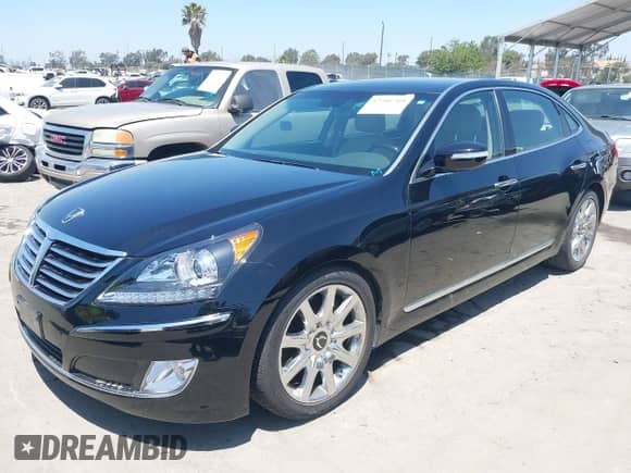 2012 Hyundai Equus Ultimate with VIN KMHGH4JH1CU054273, listed as a IAAI auction lot 42386789 with 15,824 mi miles and . Bid and sale history available at DreamBid. Image 2.