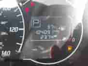 2015 Nissan Note S z VIN 3N1CE2CP2FL357472, wystawiony jako IAAI lot #41215110 z przebiegiem 104 091 mil mil oraz . Historia ofert i sprzedaży dostępna na DreamBid. Obrazek 15.